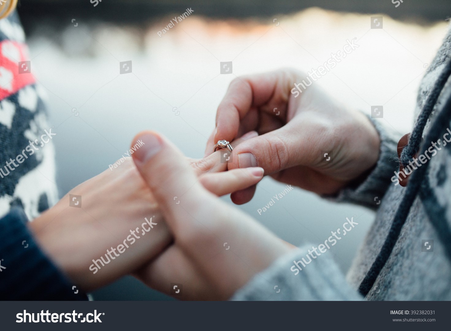 putonring_crop